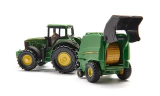 John Deere Traktor mit Ballenpresse – 1665 von Siku – Produktfoto 2 von 5