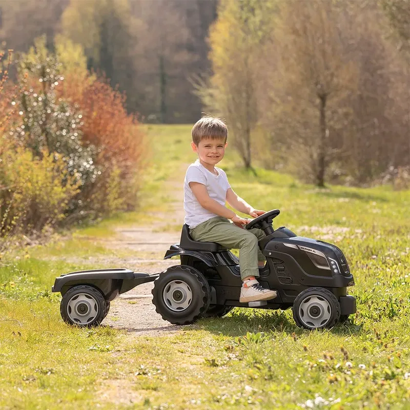 Farmer XL Black tractor + trailer von Smoby in Schwarz – Produktfoto 5 von 6