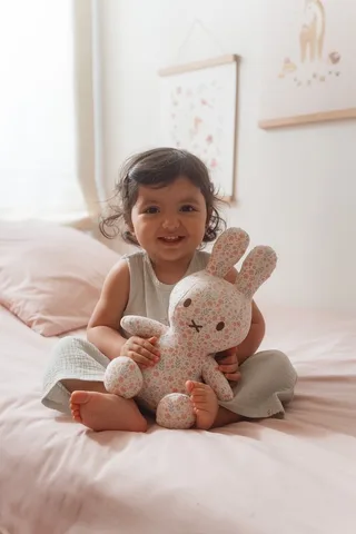 Nijntje x Little Dutch - All-Over Knuffel - 30 cm - Lucky Blossom van Tiamo in Meerkleurig – productfoto 4 van 4