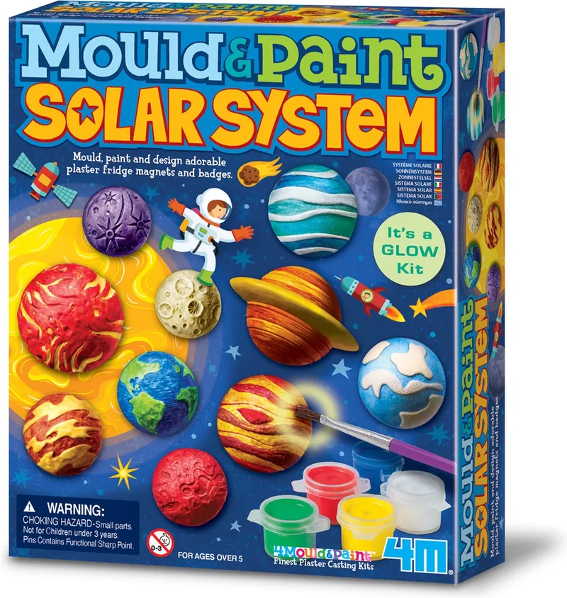 Knutselen - Giet En Verf - Glow Zonnestelsel - Creatief Speelgoed - 5 Jaar fra 4M i Flerfarvet – produktbillede 1 af 3