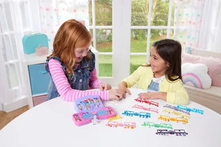 veelkleurige Nagelset voor kinderen- complete nagelstudio inclusief 60 nagels från Aquabeads i Flerfärgad – produktbild 3 av 5