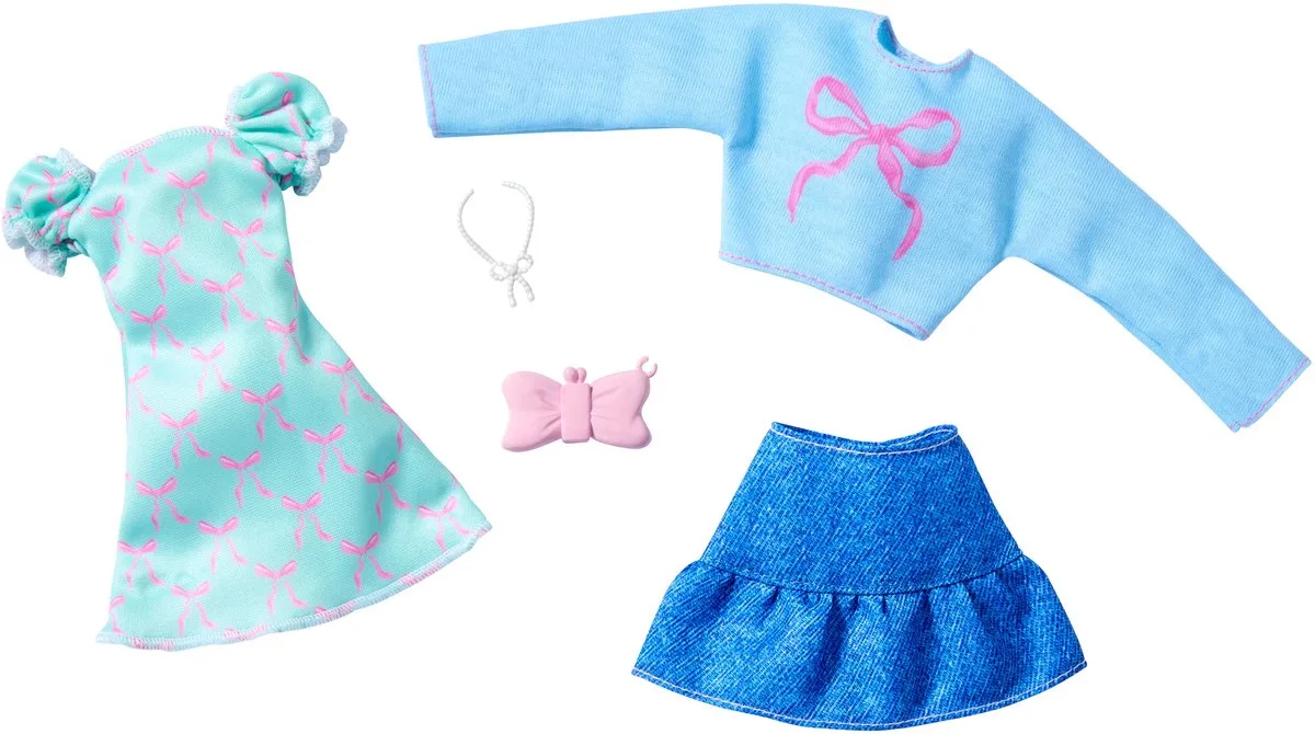 Barbie 2-Pack Kleding Outfit en Accessoires - Mooie Jurk, Spijkerrok en Blauwe trui de Barbie en Bleu – photo du produit