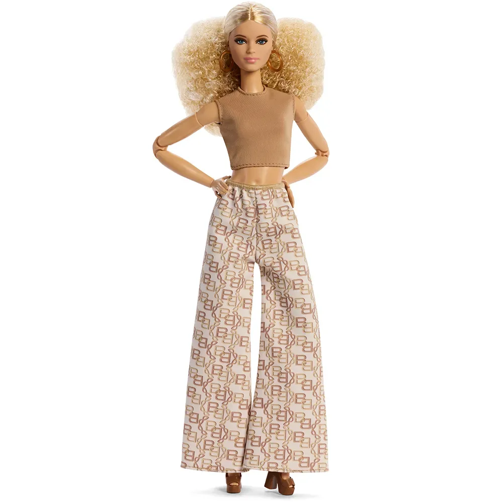Poupée Basics 07 de Barbie – photo du produit