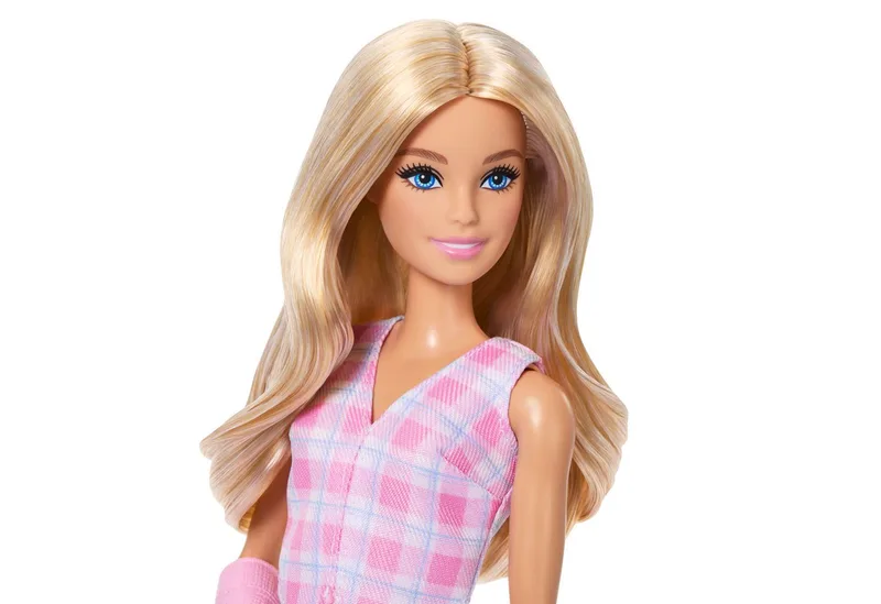 Fashionistas - Met - Modepop de Barbie en Roze Gipsverband – photo du produit 4 sur 5