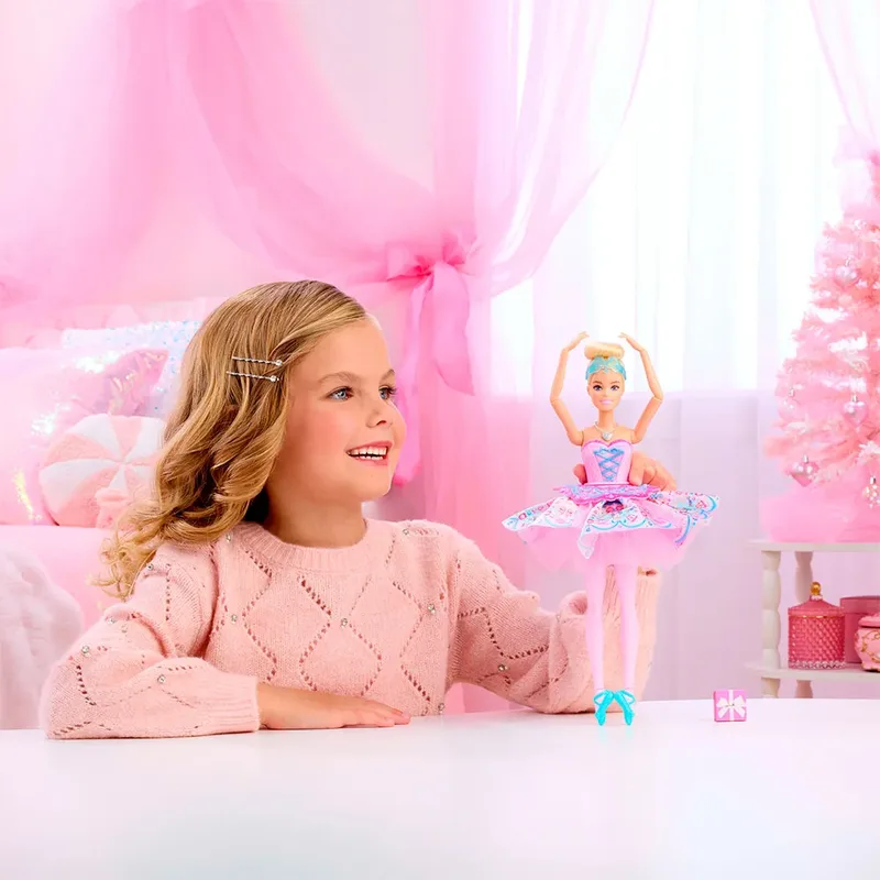 Anziehpuppe Barbie in: Der Nussknacker Clara von Barbie in Clara – Produktfoto 6 von 6