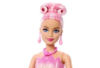 Petal Pop Geparfumeerde Modepop - Roze Tulpenjurk von Barbie in Roze Tulp – Produktfoto 3 von 5