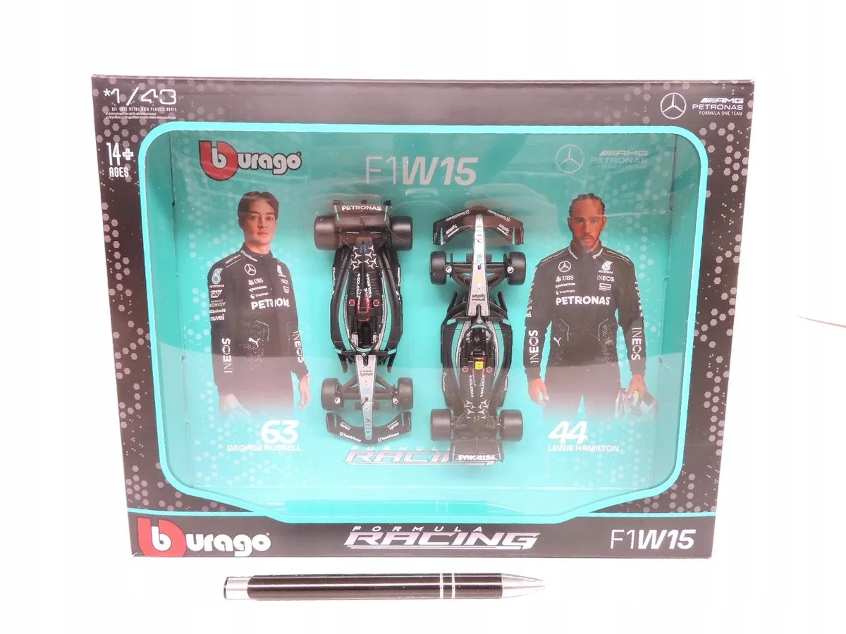 F1 Mercedes-Benz racewagen set 1:43 Russell cadeau. van Bburago in Meerkleurig – productfoto