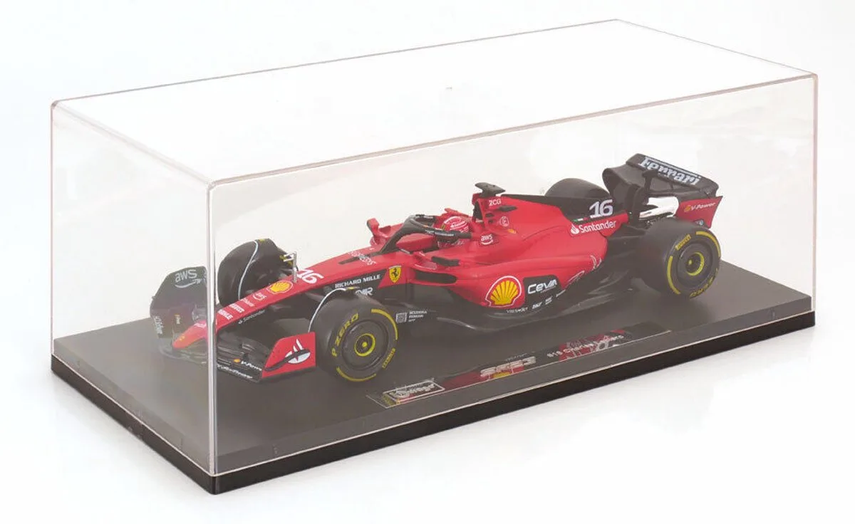 Ferrari SF23 #16 C. Leclerc + Showcase - 1:18 von Bburago in Rot – Produktfoto