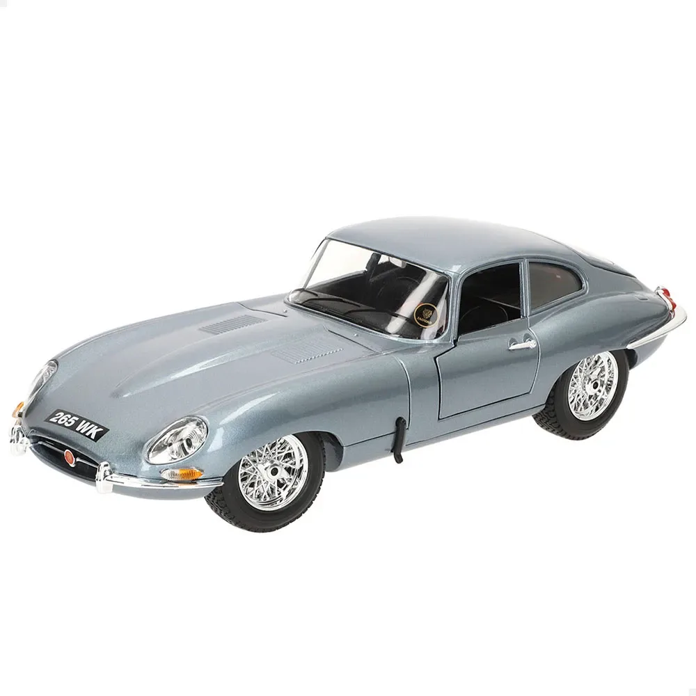 Jaguar E-type Coupé 1961 1:18 Auto van Bburago – productfoto