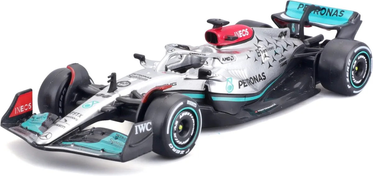 Mercedes Benz AMG F1 W13E Performance #63 George Russell Lando Norris Formule 1 seizoen 2022 modelauto schaalmodel 1:43 de Bburago en Rouge – photo du produit