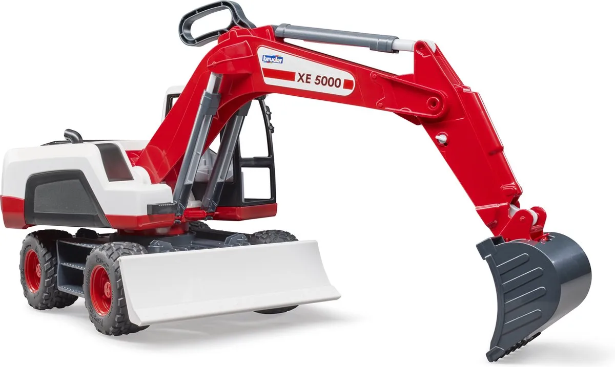 Bruder Excavator (3411) by Bruder in Red – product photo