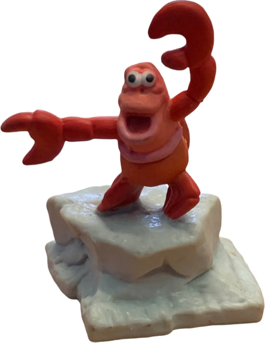 De Kleine Zeemeermin - Sebastian op steen - 5cm - Disney Speelfiguurtje - Krab de Bullyland en Rouge – photo du produit