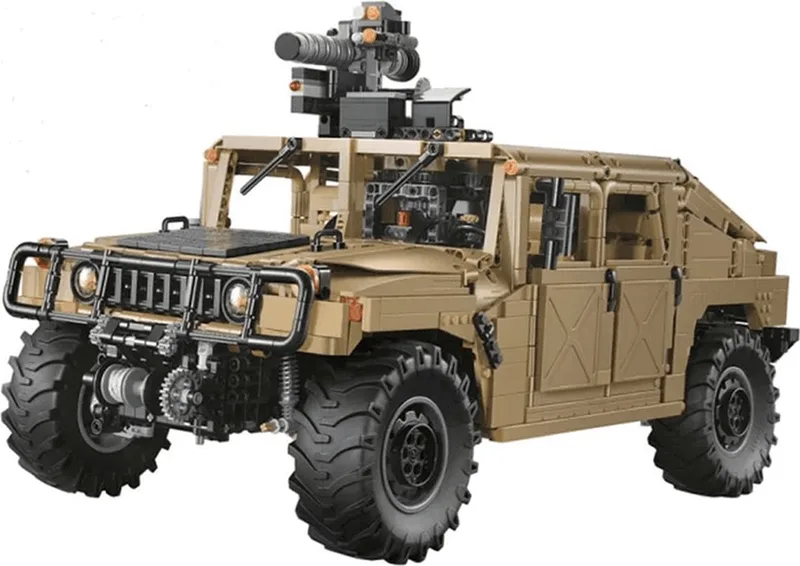 bouwpakket - Humvee schaal 1:8 - technische bouwset voor gevorderde bouwers vanaf 12 jaar by CaDA in Bruin – product photo