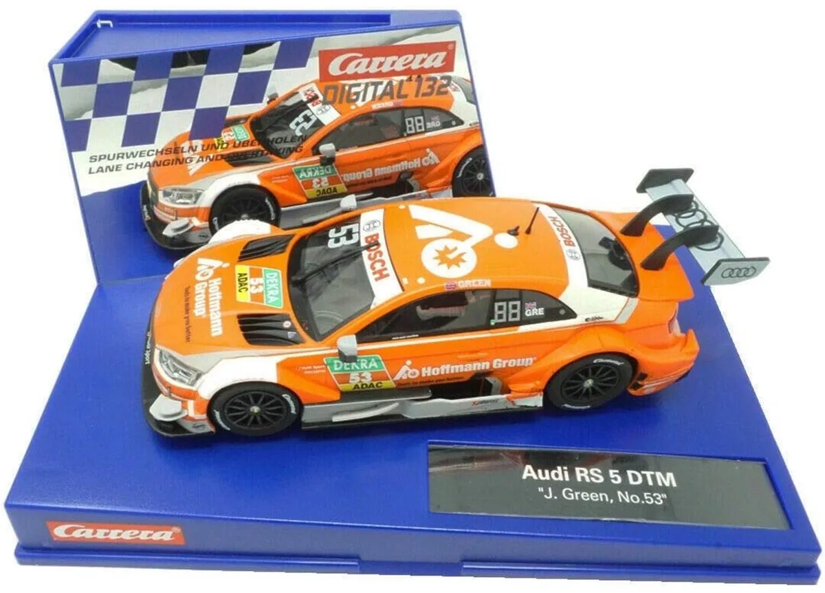 DIG132 Audi RS 5 DTM "J. Green, No.53" - Racebaanauto van Carrera in Oranje – productfoto