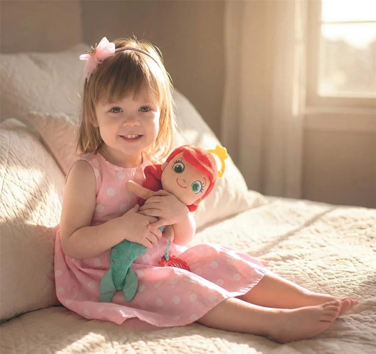 Disney Knuffel Prinses Ariel - Zachte Zeemeermin Knuffelpop met Bijtring en Knisperelementen - Prinsessen Pop Speelgoed voor Baby en Peuter de Clementoni en Multicolore – photo du produit