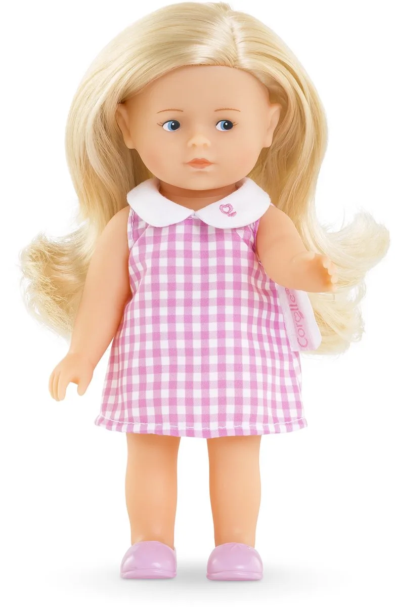 babypop Mini Corolline Rosy met geruite jurk pop. från Corolle i Rosa – produktbild