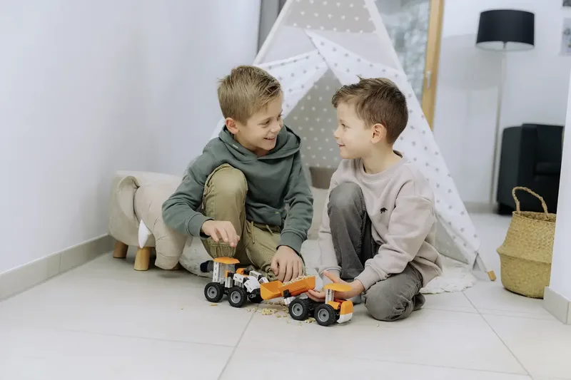 Junior Max, Konstruktionsspielzeug by fischertechnik – product photo 2 of 3