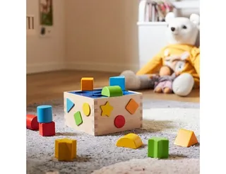 Sorteerkist - Diverse Vormen - 16X16X10Cm - Hout - 1 Jaar von Goki in Mehrfarbig – Produktfoto 4 von 4