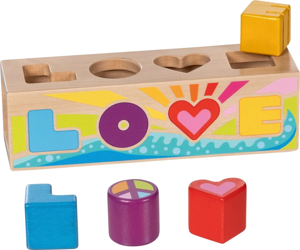 Wooden Sorting Box Shape Sorter Love von Goki in Mehrfarbig – Produktfoto