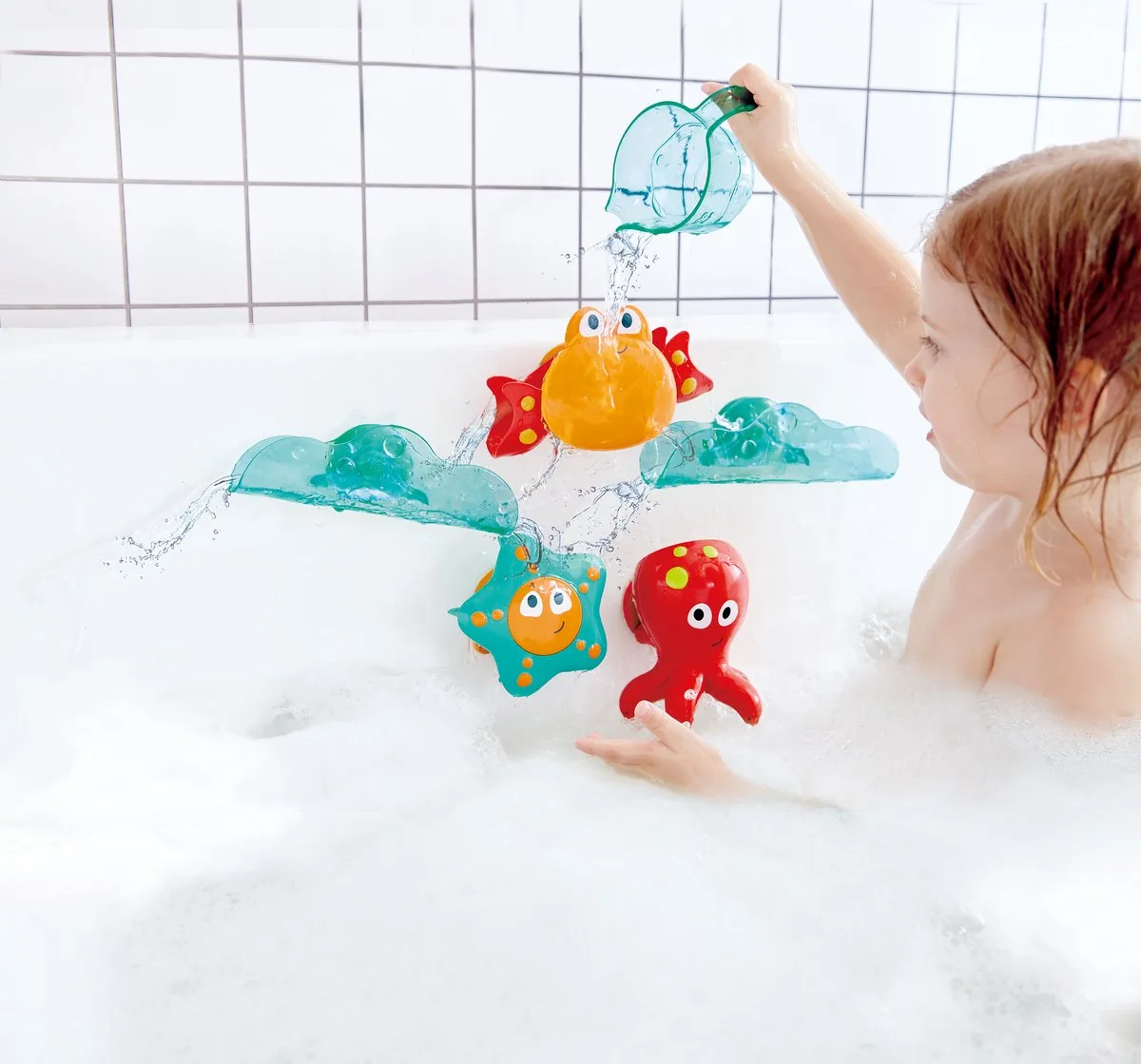 Badspeelgoed Cascade 6-delig von Hape in Blau – Produktfoto