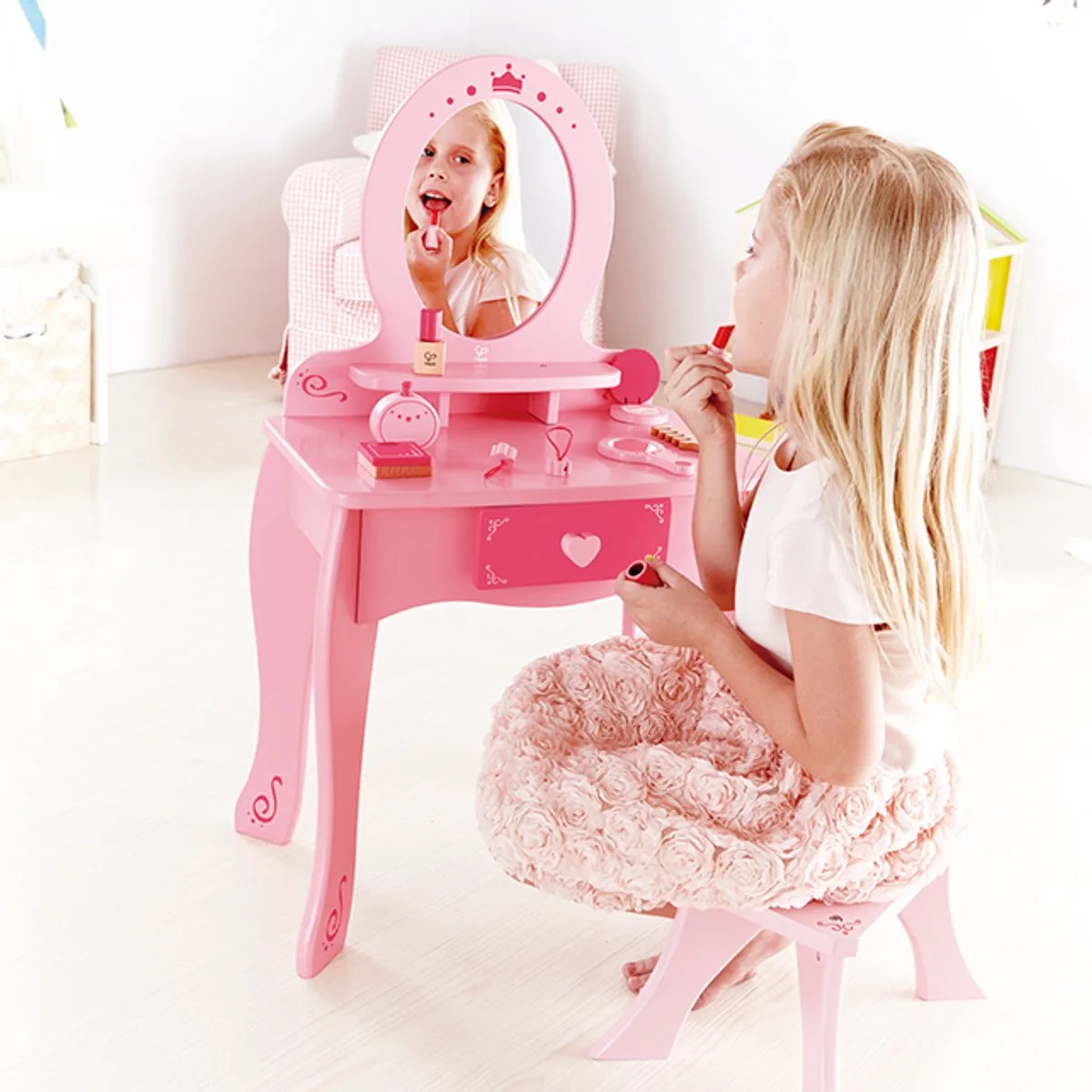 kaptafel speelgoed - kaptafel met accessoires voor kinderen. van Hape in Meerkleurig – productfoto