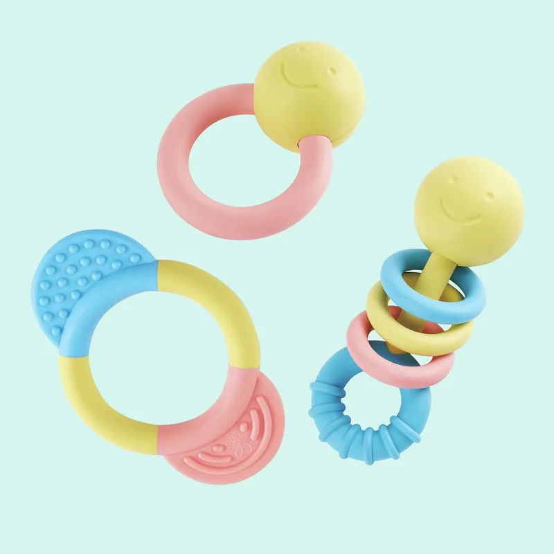 Rammelaar en Bijtring Set - Sensorisch Babyspeelgoed vanaf 0 Maanden, 3-delig fra Hape i Flerfarvet – produktbillede