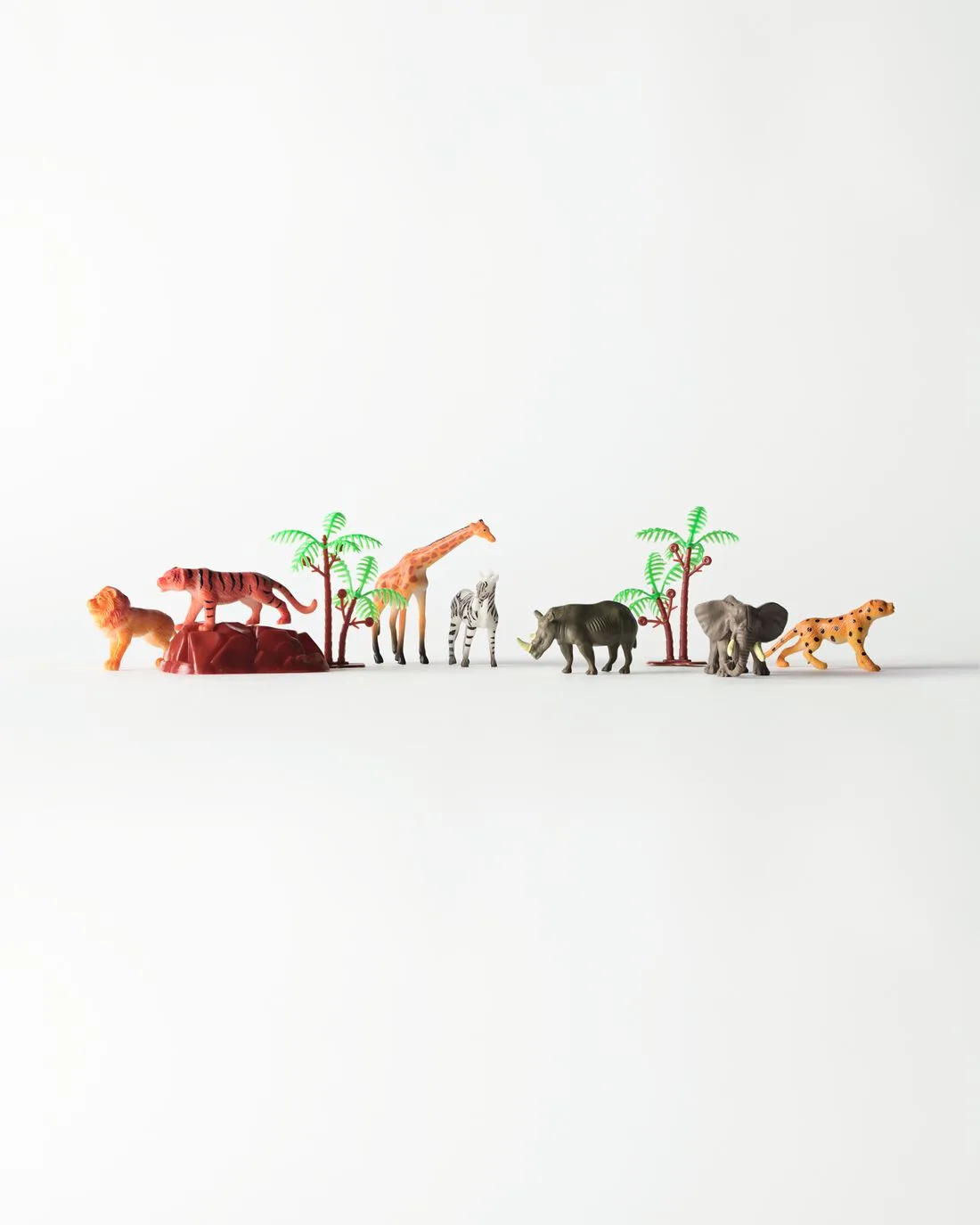 Speelfiguren in emmer 12cm jungle von HEMA – Produktfoto