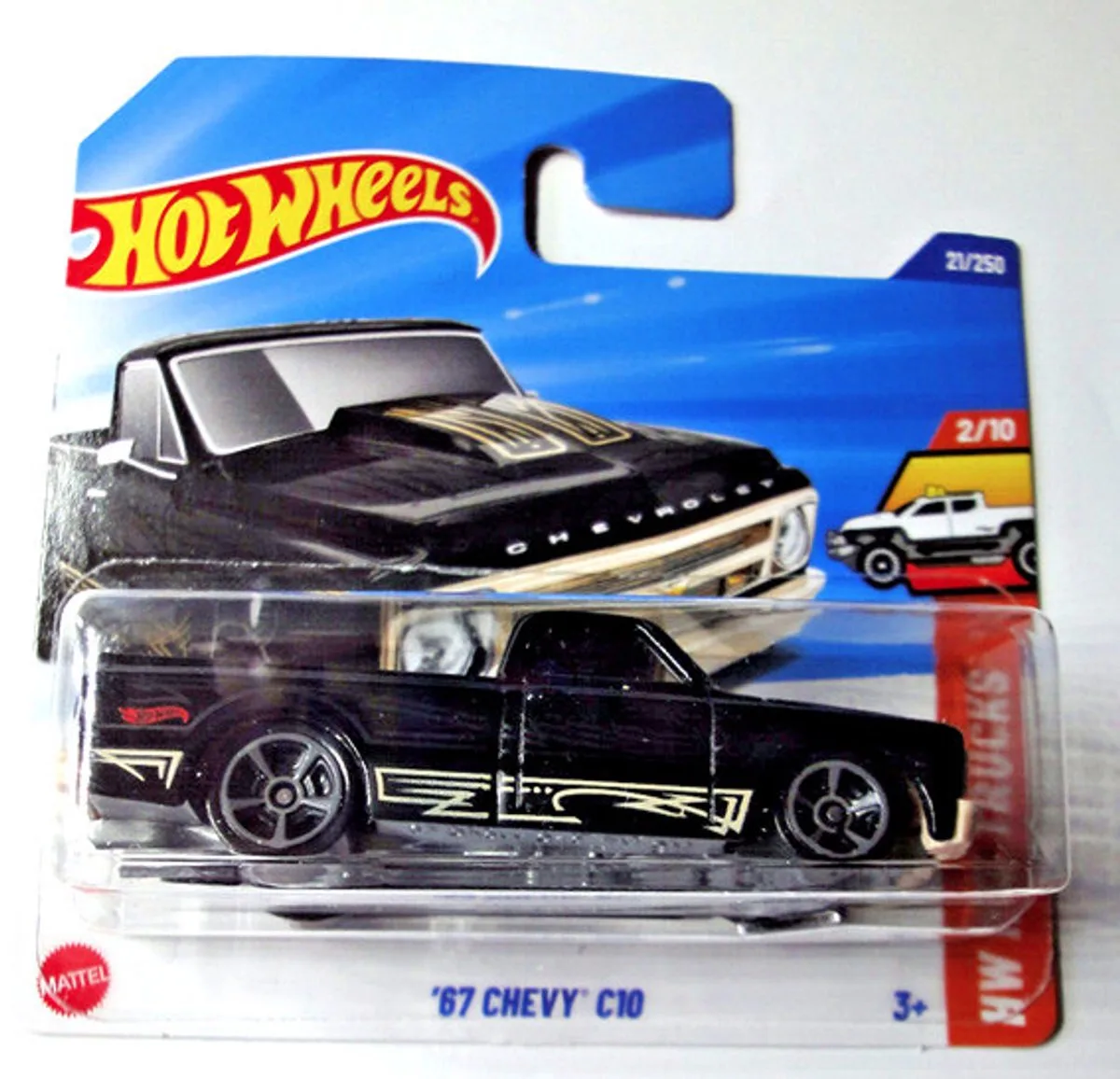 '67 CHEVY C10 21/250 1:64 HW HOT TRUCKS 2/10 från Hot Wheels i Svart – produktbild