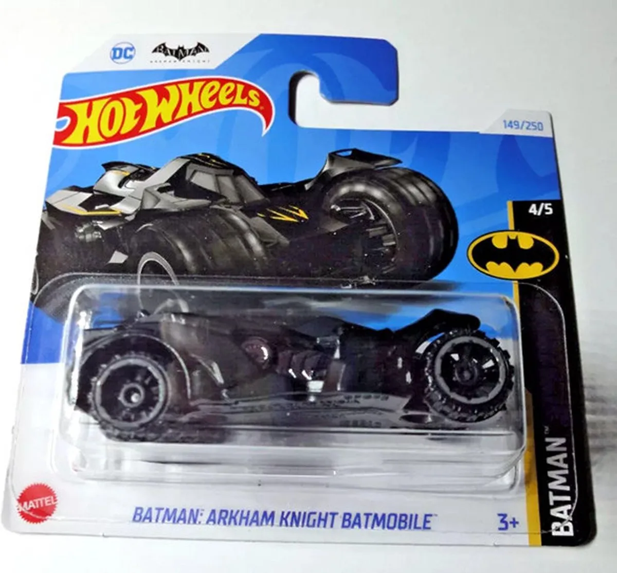 BATMAN ARKHAM KNIGHT BATMOBILE 149/250 1:64 HW BATMAN 4/5 van Hot Wheels in Zwart – productfoto