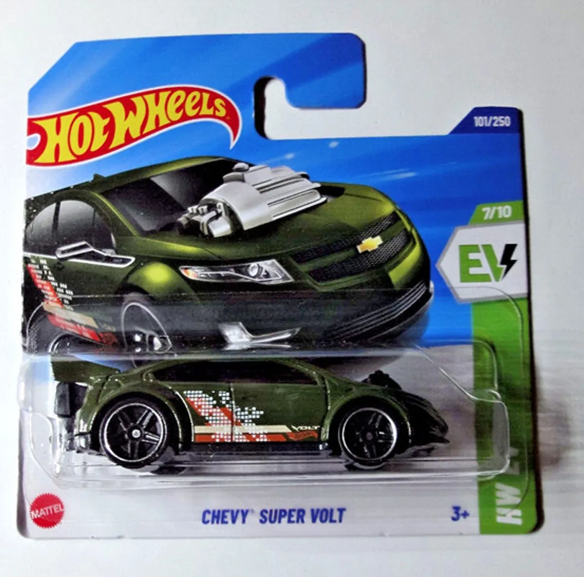 CHEVY SUPER VOLT 101/250 ARMY/GREEN 1:64 HW EV 7/10 (2025) von Hot Wheels in Army green – Produktfoto