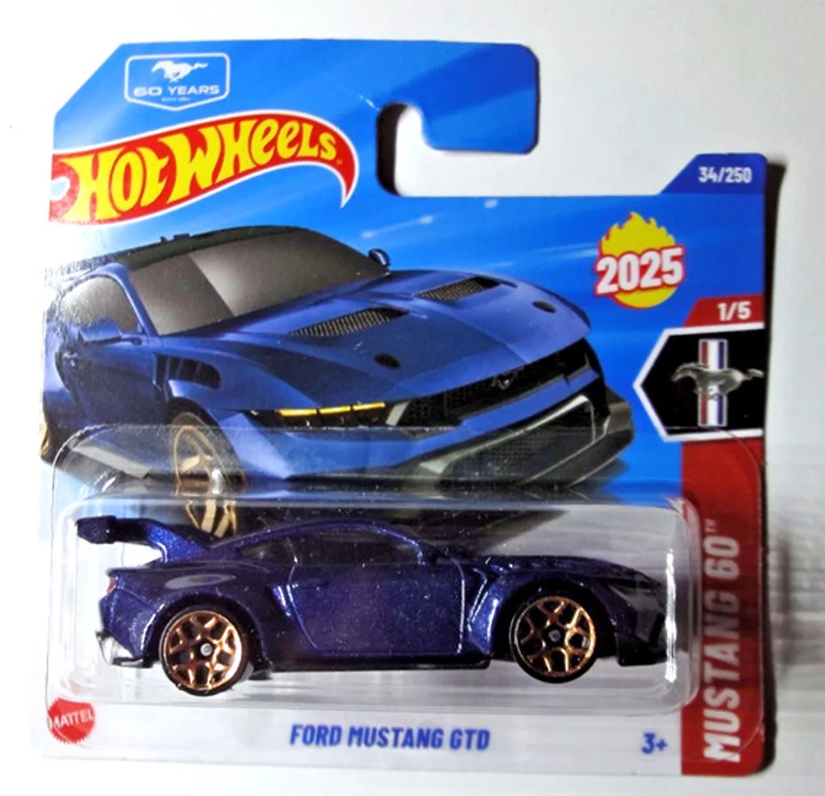 FORD MUSTANG GTD 1:64 34/250 HW MUSTANG '60 YEARS 1/5 SHORT CART 2025 van Hot Wheels in Metalic blue – productfoto
