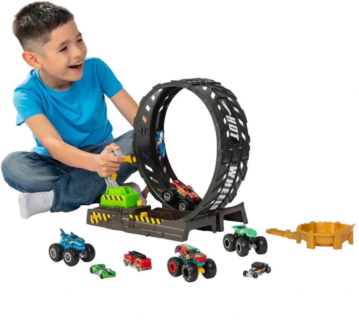 Monstertruck Racebaan + 4 Monster trucks + 4 Auto's - Monster Truck Looping Challenge Set - Speelgoed vanaf 4 Jaar - Speelgoed Auto - Speelgoed Autos Jongens - Autootjes - Baan - Hotweels van Hot Wheels in Racebaan + 4 Monstertrucks + 4 Auto's – productfoto