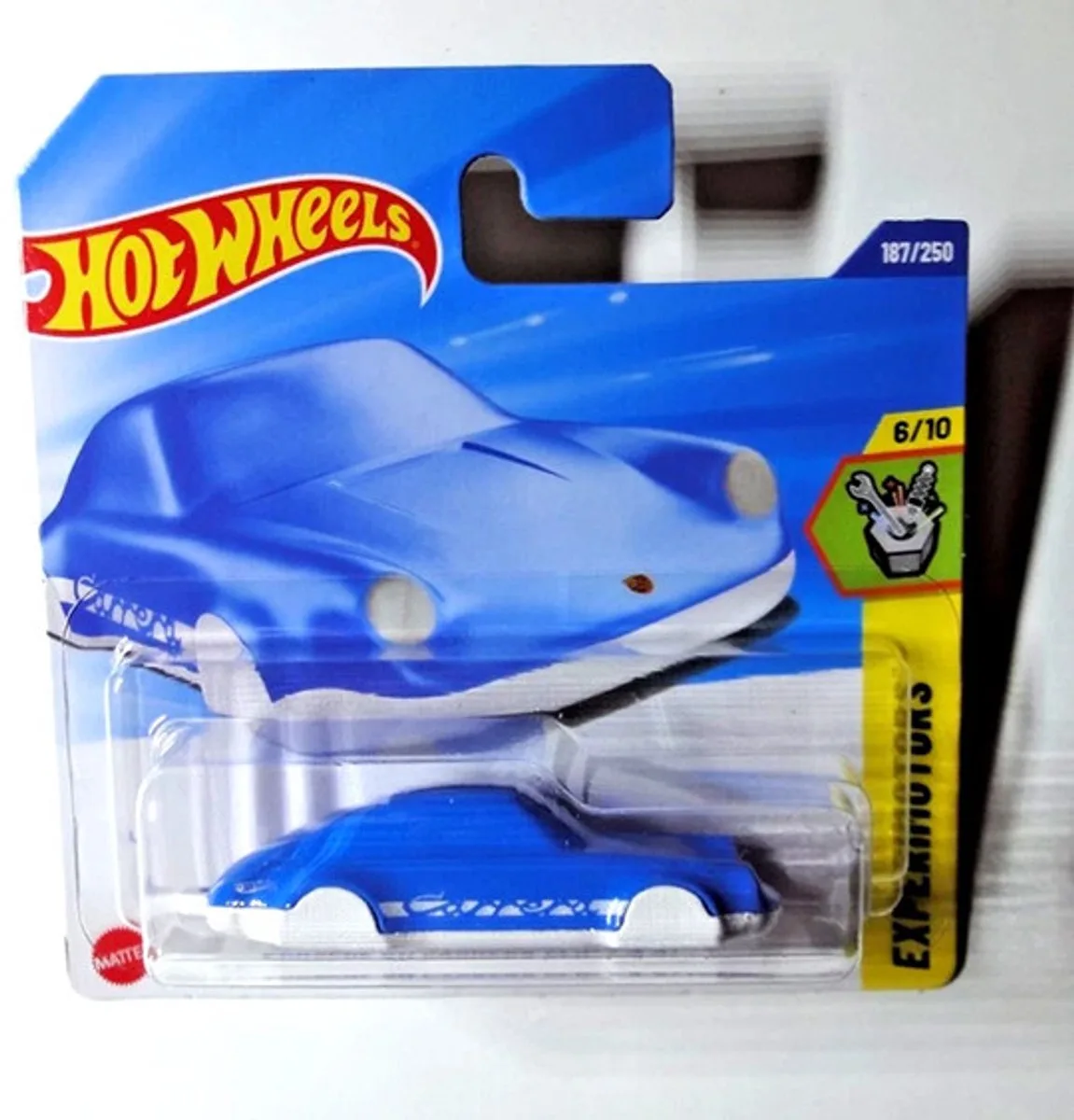 PORSCHE 911 CARRERA CLIP KEY HANGER / Á ATTACHE BLUE WHITE 187/250 1:64 EXPERIMOTORS 6/10 SHORT CARD 2025 van Hot Wheels in Blue white key hanger – productfoto