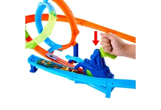 Stuntbanen Snelle Lanceringscycloon Baanset en metalen speelgoedauto de Hot Wheels en Multicolore – photo du produit 3 sur 5
