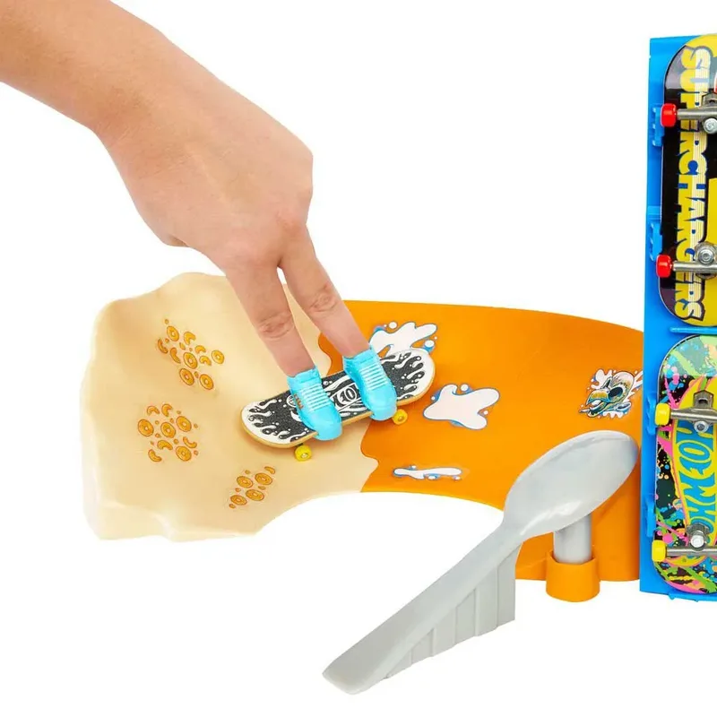 Tony Hawk Skate Bowl Ontbijtgranenauto van Hot Wheels – productfoto 2 van 6