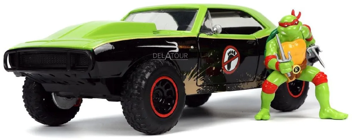 Chevrolet Camaro of 1967 & Raphael Figurine Jada 1:24 van Jada Toys in Groen – productfoto