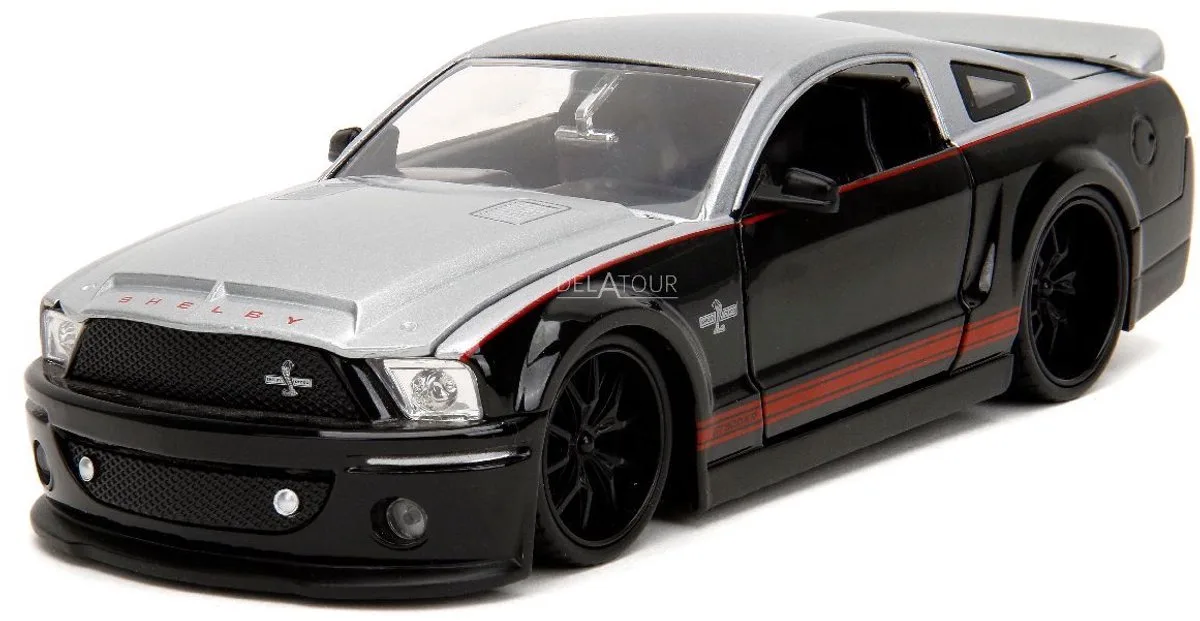 Ford Shelby GT-500KR 2008 Black and Silver de Jada Toys en Noir – photo du produit