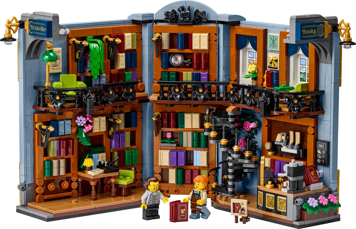 La librairie: book nook by LEGO – product photo