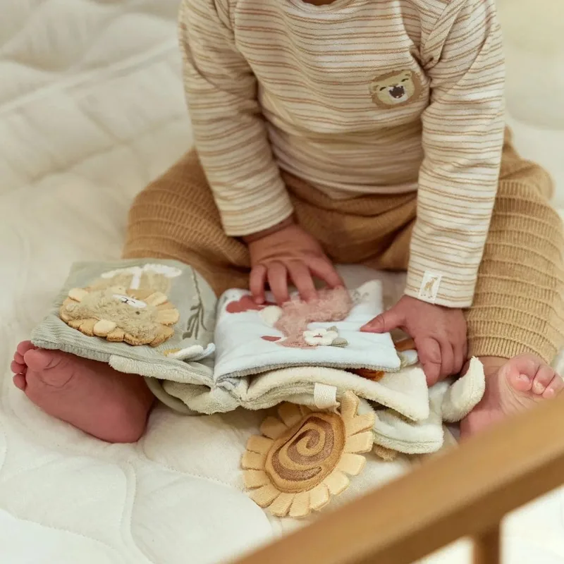 Safari Friends Buggyboekje van Little Dutch in Groen – productfoto 5 van 6