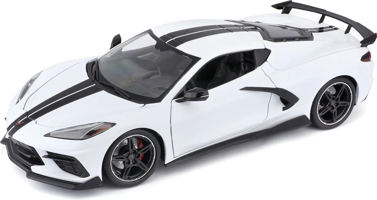 2020 Chevrolet Corvette Stingray Coupe (20 cm) 1/24 Maisto [Modelauto - Schaalmodel - Miniatuurauto] von Maisto in Weiß, Schwarz – Produktfoto