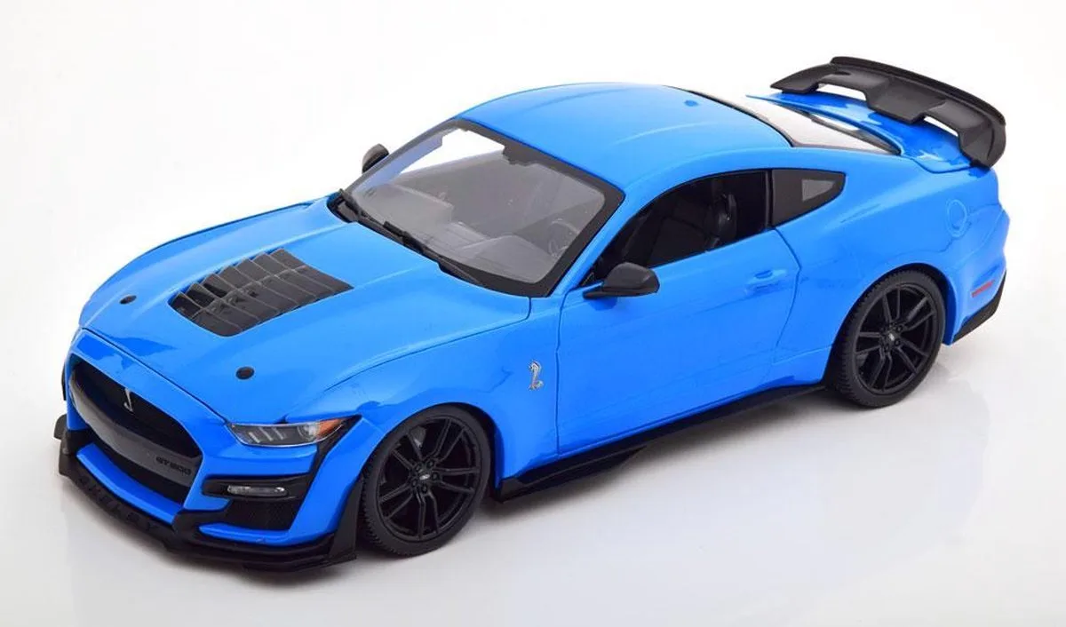 De 1:18 Diecast Replica van de Mustang Shelby GT500 van 2020 in Blauw en zwart Stripe. De fabrikant van het artikel is Maisto. van Maisto in Meerkleurig – productfoto