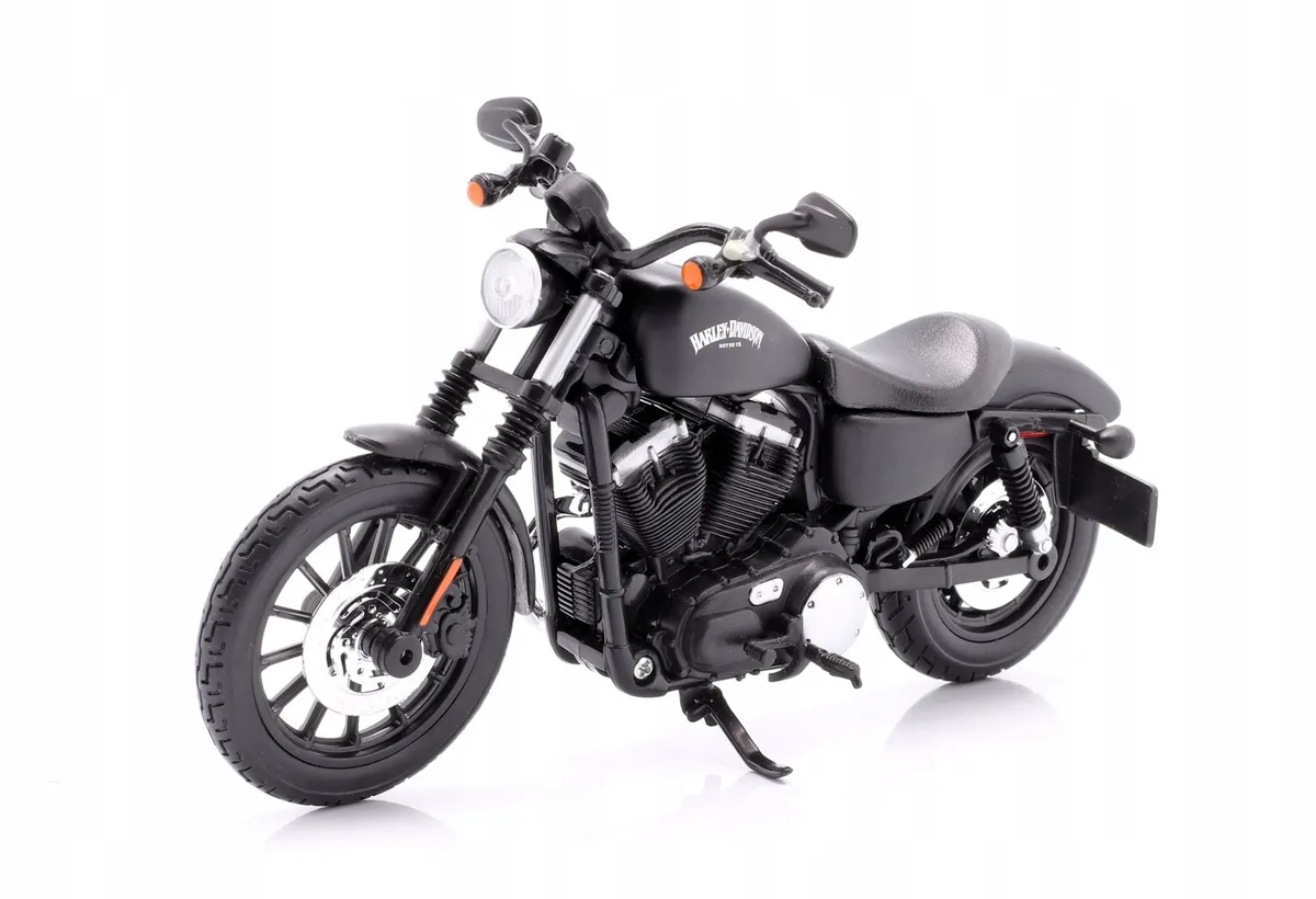 Harley-Davidson Sportster Iron 883 2014 Model Motor 1:12 van Maisto – productfoto