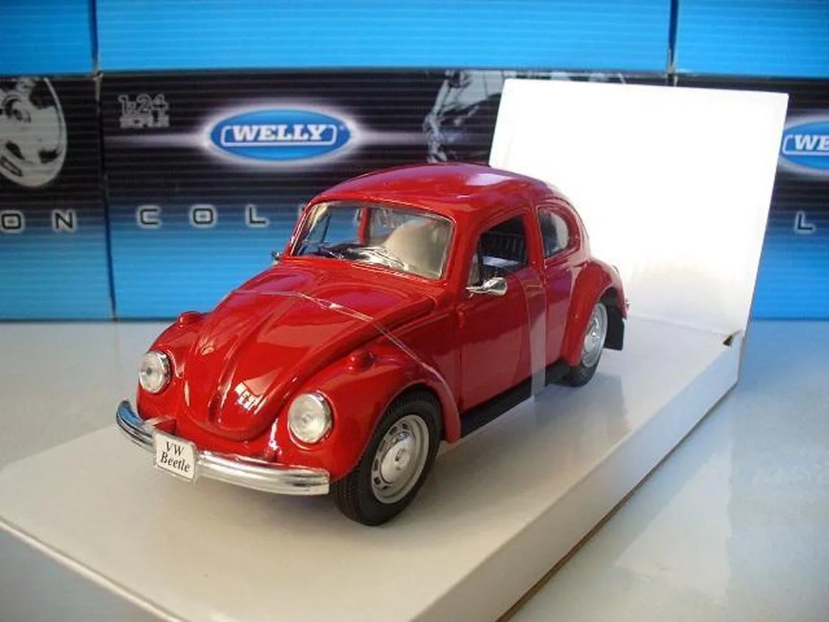Maisto 1/24 VW Volkswagen Kever Beetle van Maisto in Rood – productfoto