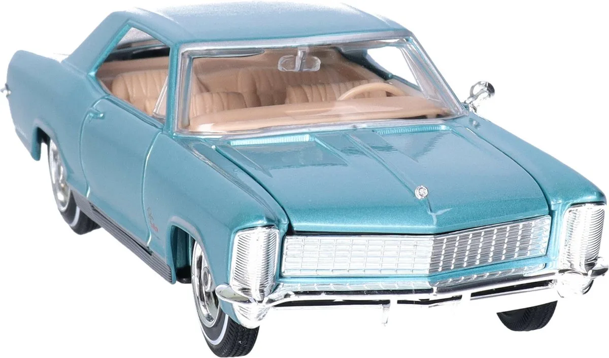 modelauto/speelgoedauto Buick Riviera 1965 - lichtblauw - schaal 1:24/22 x 8 x 6 cm de Maisto en IJsblauw – photo du produit