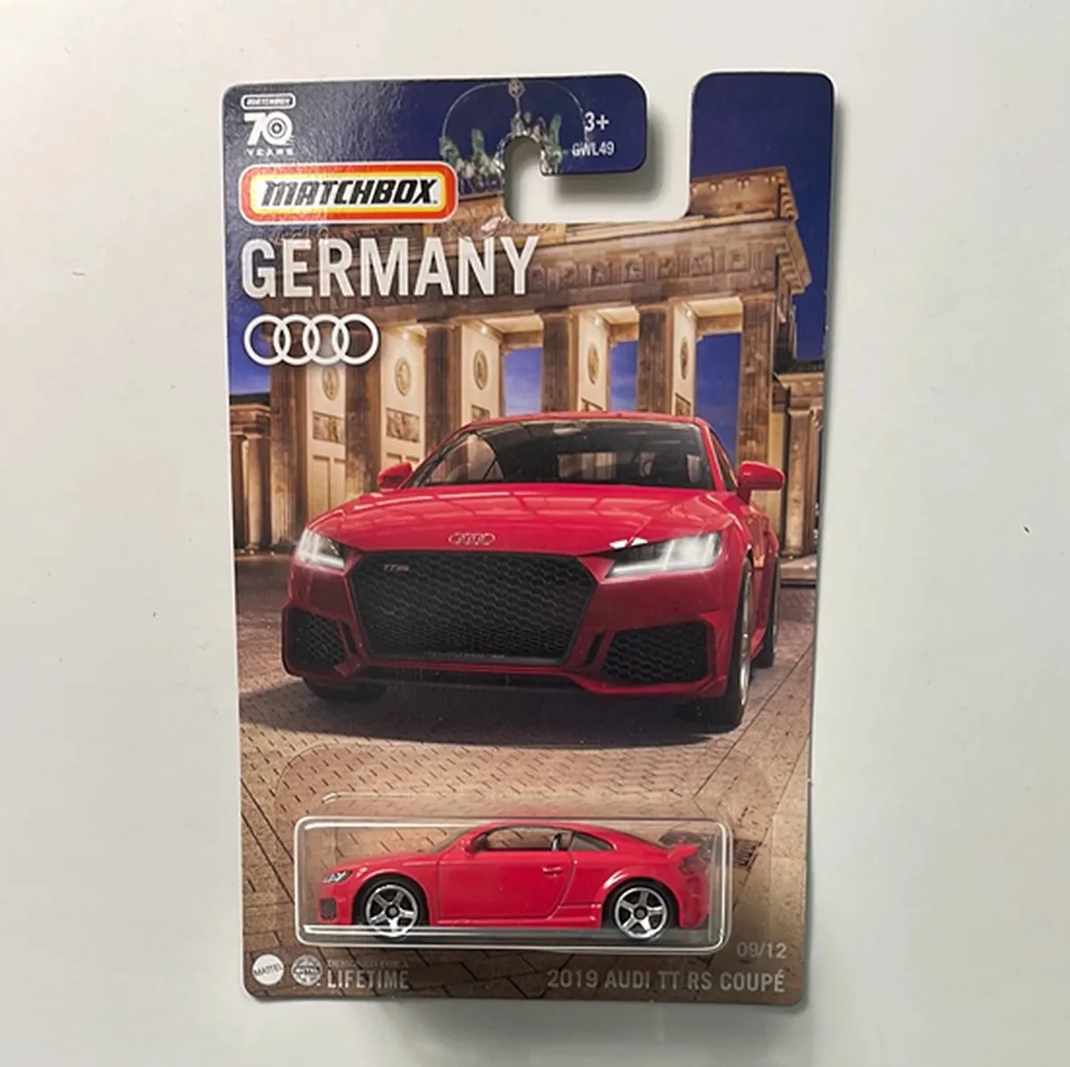 AUDI TT RS COUPÉ 09/12 MATCHBOX LIFETIME (1:64) de Matchbox en Rouge – photo du produit