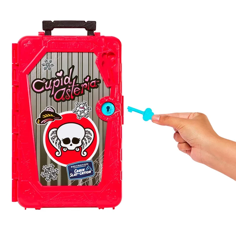 Monster High Skulltimate Secrets Cabinevakantie Speelset - Pop en Accessoires by Mattel in Cupid Asteria – product photo 3 of 6