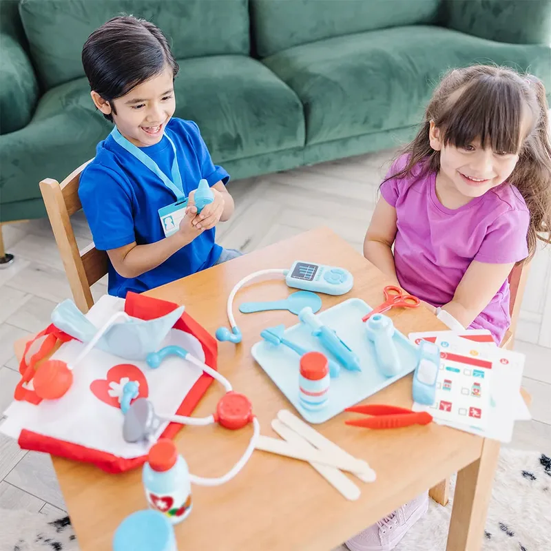Dokter speelset - 25-delig - Inclusief opbergtas by Melissa & Doug in Multicolour – product photo 4 of 6