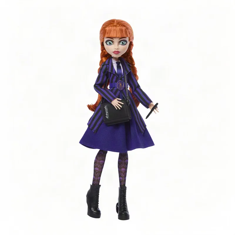 x Wednesday verzamelpop - met paars uniform en accessoires by Monster High in Agnes DeMille – product photo 1 of 5