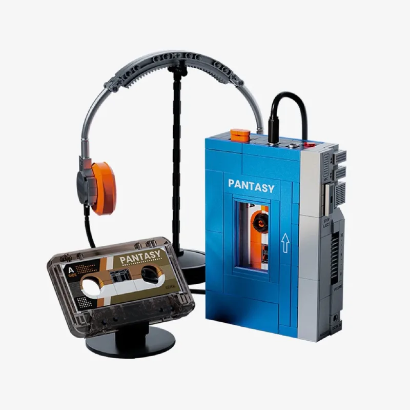 Pantasy 85039 Retro Classic Cassette Player bouwset | Walkman icons creator modelbouw | Vintage muziek speler constructie educatief speelgoed bouwpakketten voor volwassenen & kinderen | DIY apparaat gechikt voor lego | Bouwdoos met 569 bouwstenen by Pantasy in Retro – Cassette Player – product photo 2 of 5