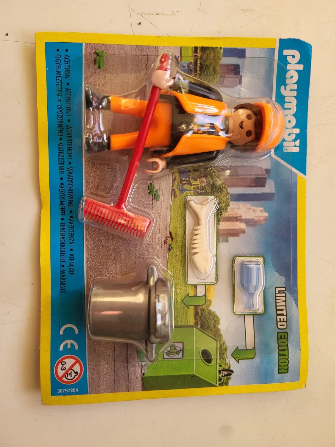 limited edition Straatveger stadsreiniging met fles/bezem/visgraat/prullenbak fra Playmobil – produktbillede